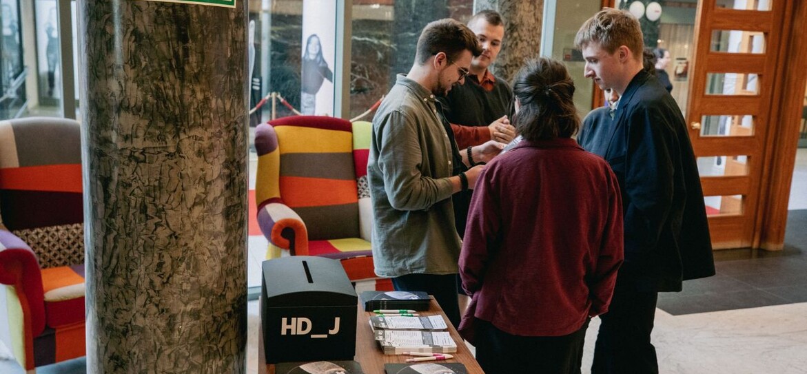 Divácká anketa HORÁC 2025 je zahájena, v divadle můžete hlasovat pro své favority 