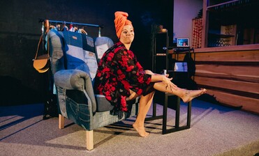 Rušíme představení Nasraná máma, máme pro vás náhradní termín