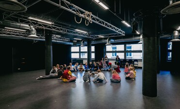 Pojďte si s námi užít Noc divadel 2026 - den plný dětské fantazie, večer osudové loučení s Faustem