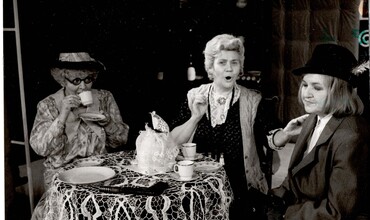 Tři dámy s pistolí