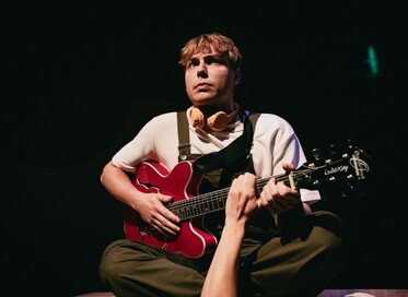 Sam 